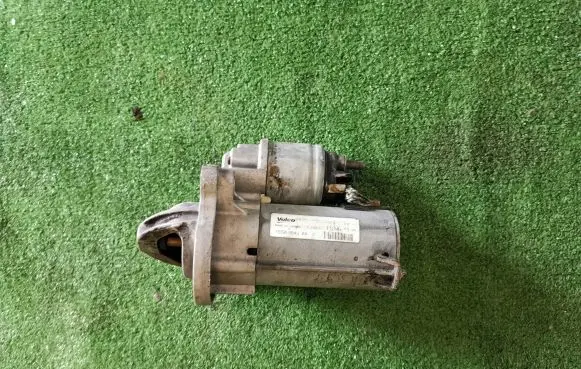 Ford Turneo Courier Starter motor