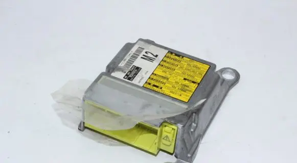 Lexus CT 200H Airbag control unit/module 8917076190