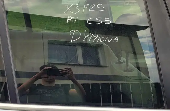 BMW X3 F25 Sliding door window/glass 