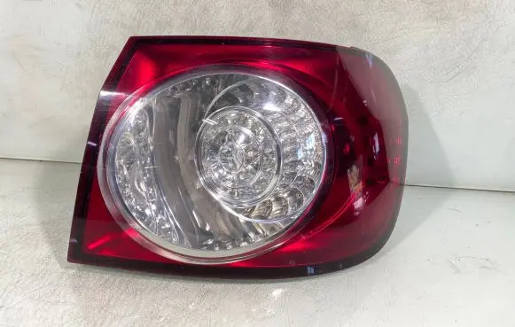 Volkswagen Golf Plus Rear/tail lights 5m0945096n