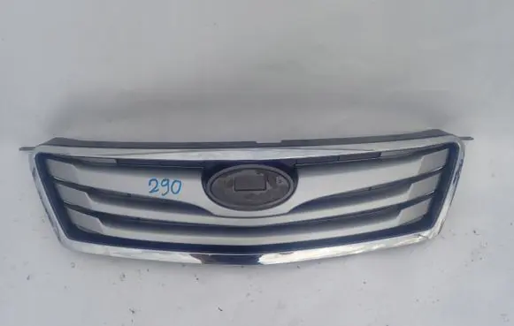 Subaru Outback Front bumper upper radiator grill