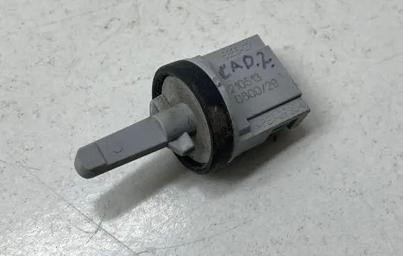 Volkswagen Caddy Interior temperature sensor 1K0907543