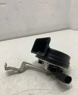 BMW 2 F46 Horn signal 007042 257037