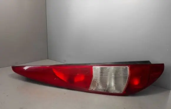 Ford Mondeo Mk III Rear/tail lights 1S7113405C