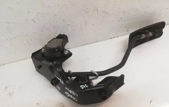 Toyota Corolla Verso AR10 Accelerator throttle pedal