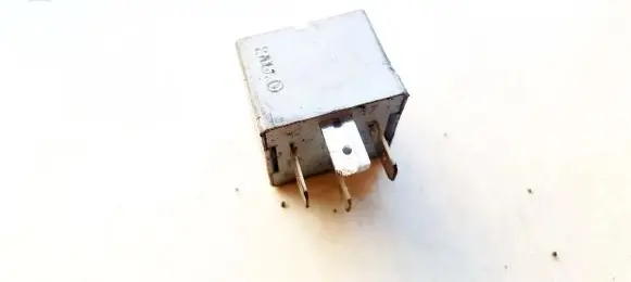 Volkswagen Golf IV Other relay 141951253B