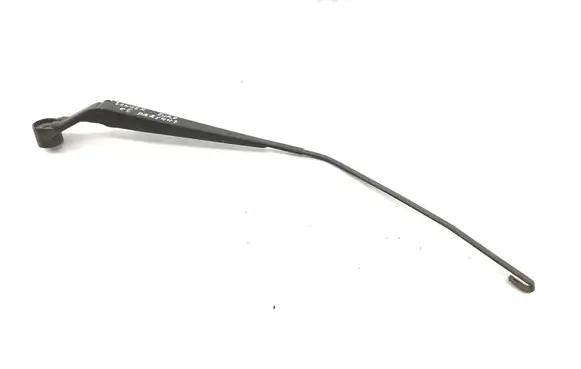 Windshield/front glass wiper blade