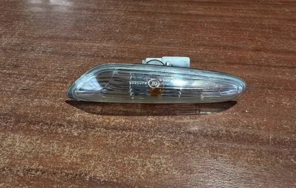 BMW 3 E90 E91 Front fender indicator light 6313725332502