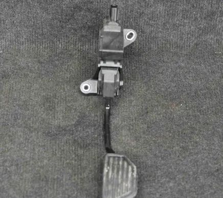 Lexus NX Accelerator throttle pedal 781100W050