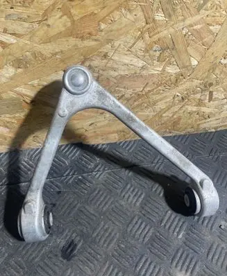 Jaguar XF X250 Front lower control arm/wishbone T28770103