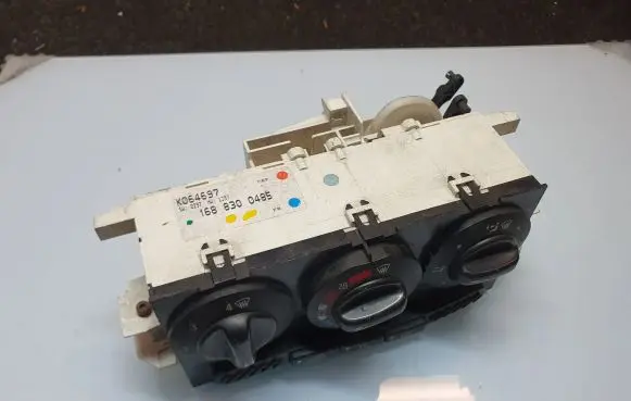 Mercedes-Benz A W168 Climate control unit 1688300485 K064697
