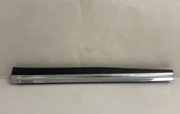 Mercedes-Benz CLS C219 Front sill trim cover A2196800035
