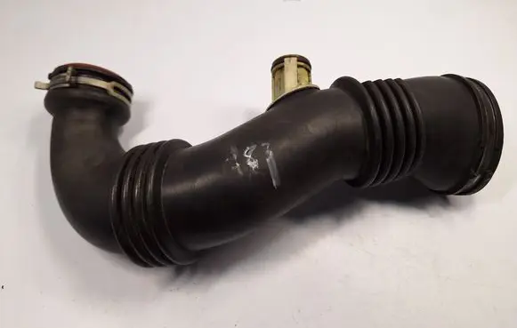 Mini One - Cooper Clubman R55 Air intake duct part 13717798147