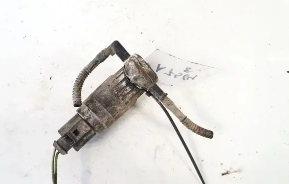 Skoda Octavia Mk2 (1Z) Windscreen/windshield washer pump 1k6955651