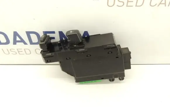 Volvo V70 Electric window control switch 30746075 D148