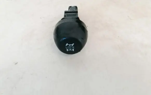 Traction control (ASR) switch