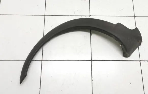 Front arch trim