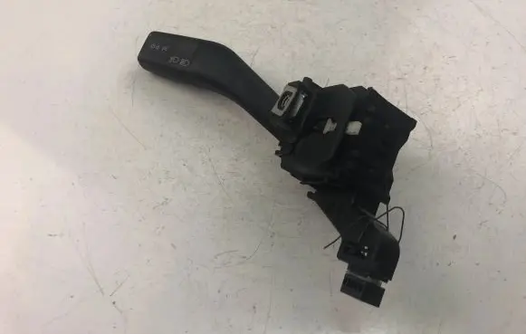 Volkswagen Golf V Indicator stalk 1K0953513