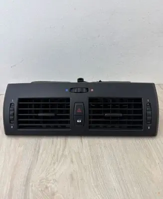 BMW X3 E83 Dash center air vent grill 3400074