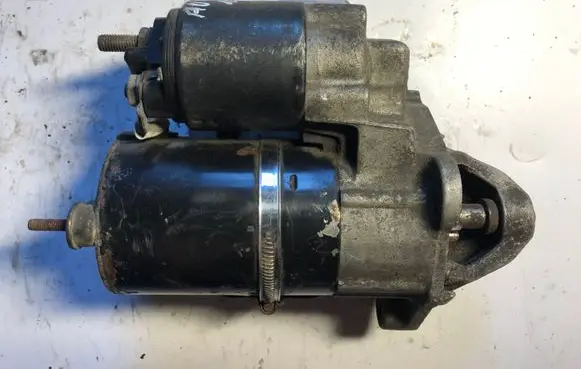 Volkswagen PASSAT B5.5 Starter motor 06B911023A 06B911023