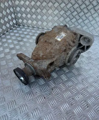 BMW 5 E60 E61 Rear differential 7562711 89080122025000 EA081U
