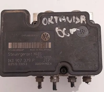 Skoda Octavia Mk2 (1Z) ABS Pump 00009496E4 10097003153