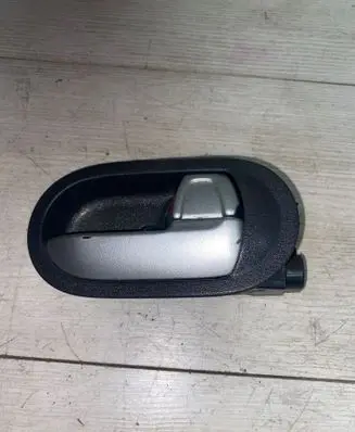 Mitsubishi Colt Front door interior handle