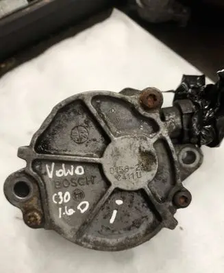 Volvo C30 Vacuum pump D1562A 2411U
