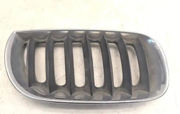 BMW X3 E83 Front grill 3402910 3414904 51133402910