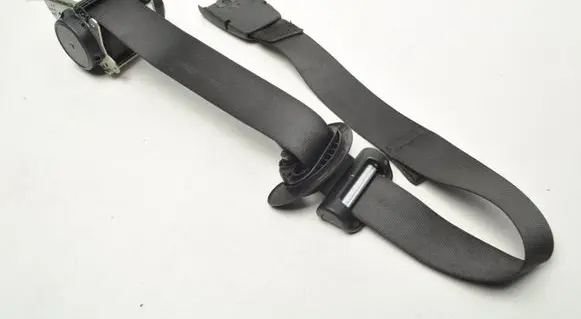 Mini Cooper Countryman F60 Front seatbelt 7483349