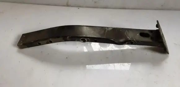 Audi A8 S8 D3 4E Fender mounting bracket