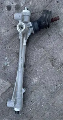 Toyota Yaris XP210 Steering rack