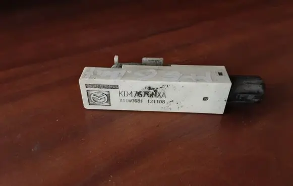 Mazda 6 Antenna control unit KD47676NXA