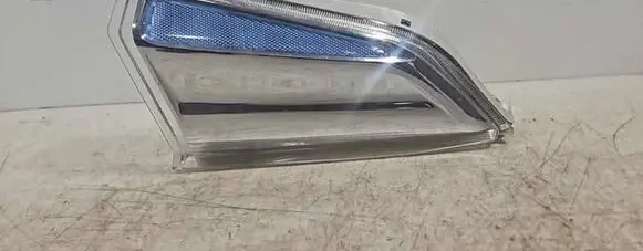 Nissan Leaf I (ZE0) Headlight/headlamp