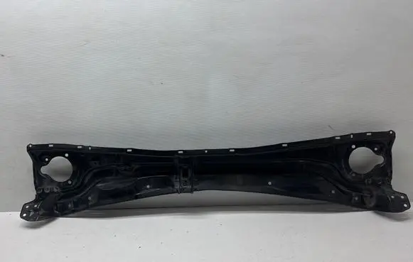 Toyota Highlander XU50 Wiper trim 
