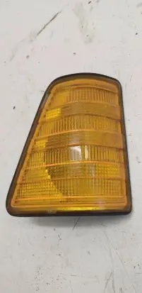Mercedes-Benz 207 310 Front indicator light 32757R6