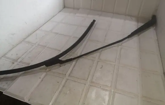 Peugeot 5008 Front wiper blade arm 9672059480 79536 3392125734