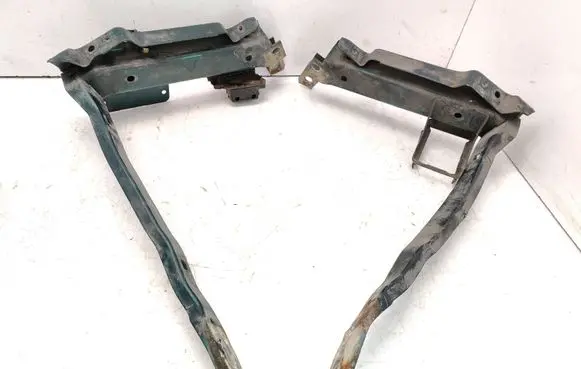 Volkswagen Transporter - Caravelle T4 Side radiator support slam panel 