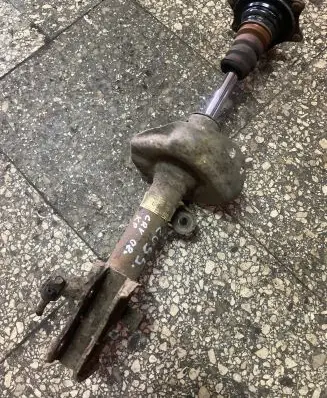 Honda CR-V Front shock absorber/damper