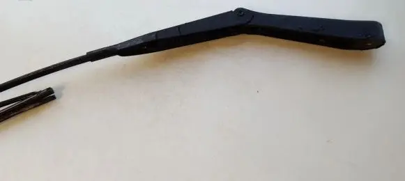 Opel Astra G Front wiper blade arm 90559553