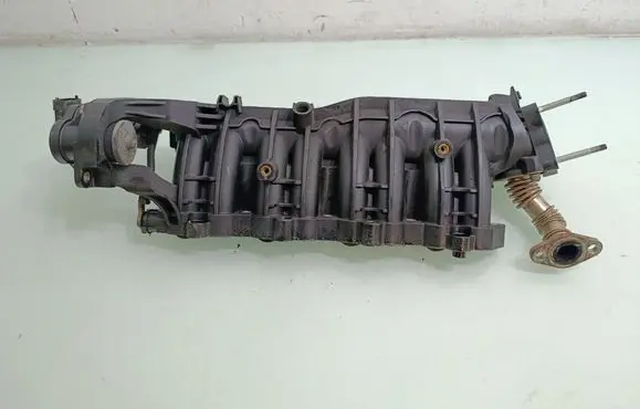 Hyundai i40 Intake manifold 283202A410