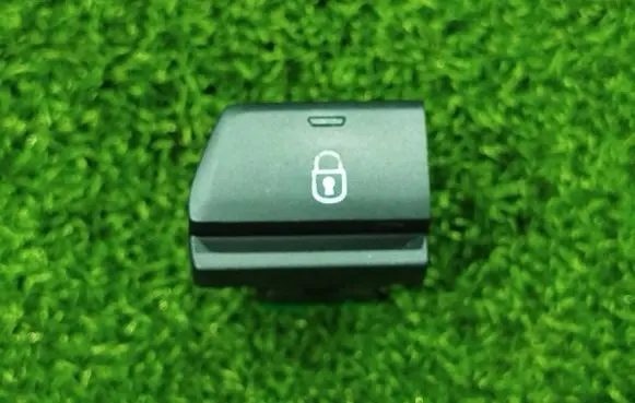 Toyota Proace Central locking switch button 9809138677
