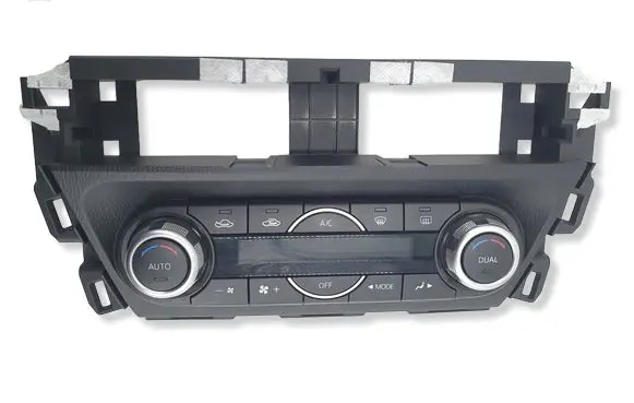 Mazda 3 III Climate control unit BHT161190D VPDALH18C612AE
