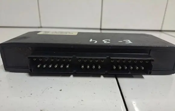 BMW 5 E34 Comfort/convenience module 8350375 085073050