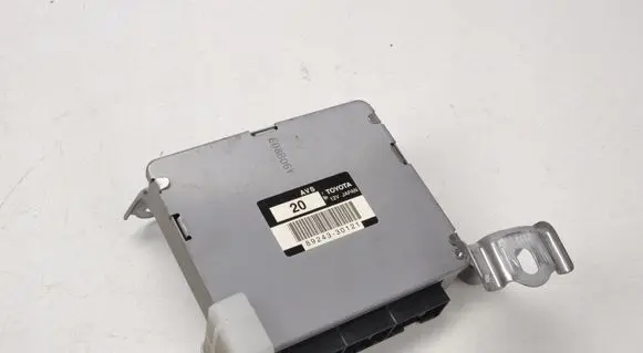 Lexus GS 300 350 430 450H Other control units/modules 8924330121