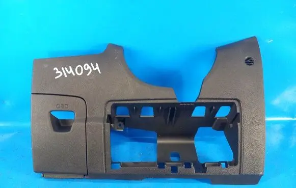 Ford Focus Radio/GPS head unit trim DV6Z58043A88AB