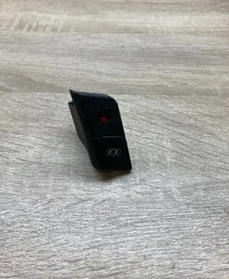 Audi A4 S4 B7 8E 8H Central locking switch button 8E2962108