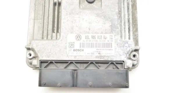 Skoda Yeti (5L) Engine control unit/module 03L906018QJ