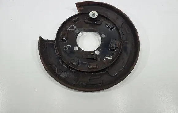 Lexus RX III Rear brake disc plate dust cover 4650348040