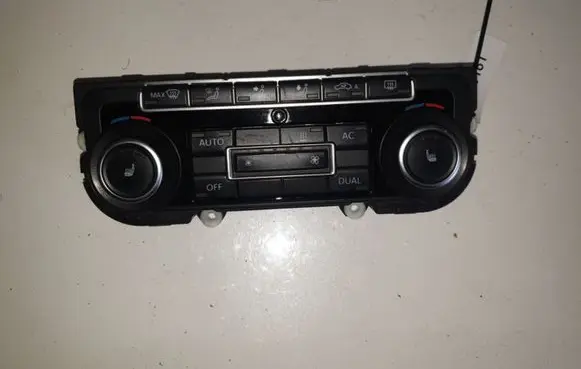 Volkswagen PASSAT B7 Climate control unit 5K0907044EC